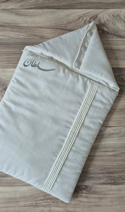 Pleats beige yes 1