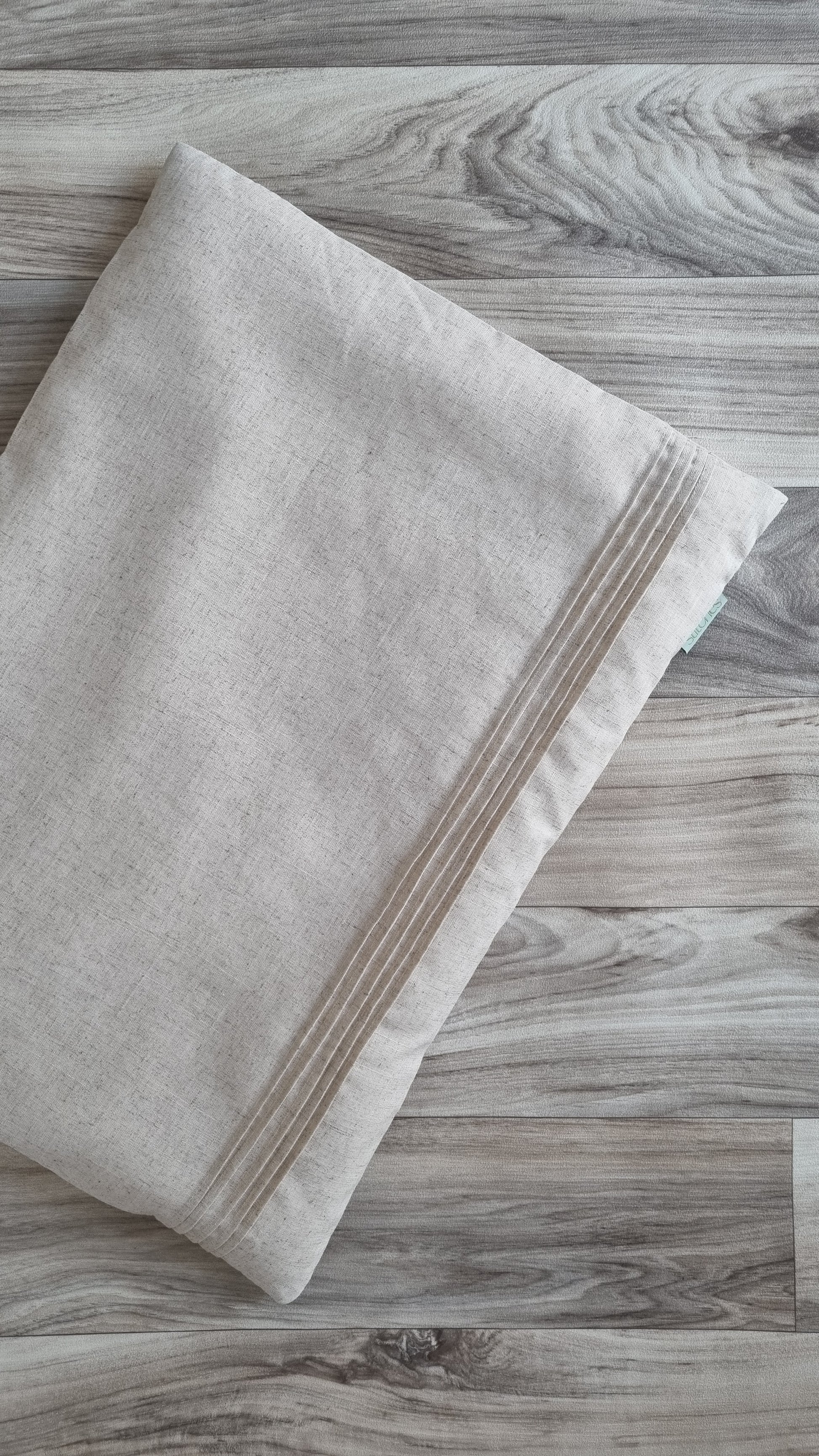 pleats mat beige